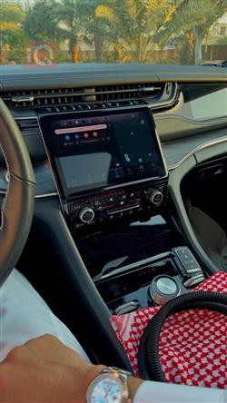 جیپ گراند شیرۆکی